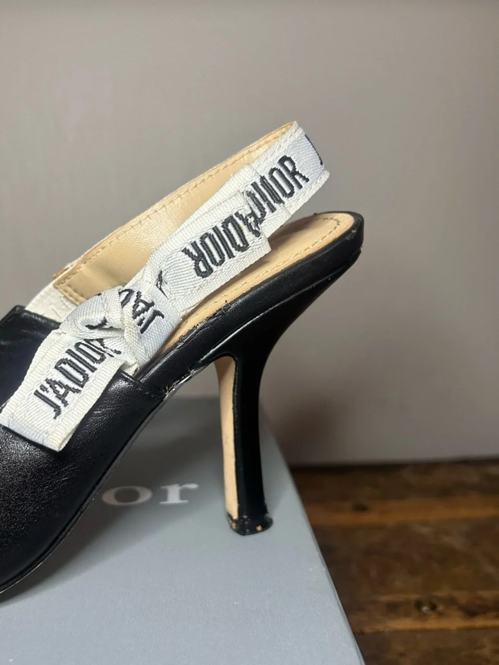 AUTHENTIC Christian Dior J’Adior Slingback Pump | EU 39D / US 8 | Black Leather - Picture 11 of 14